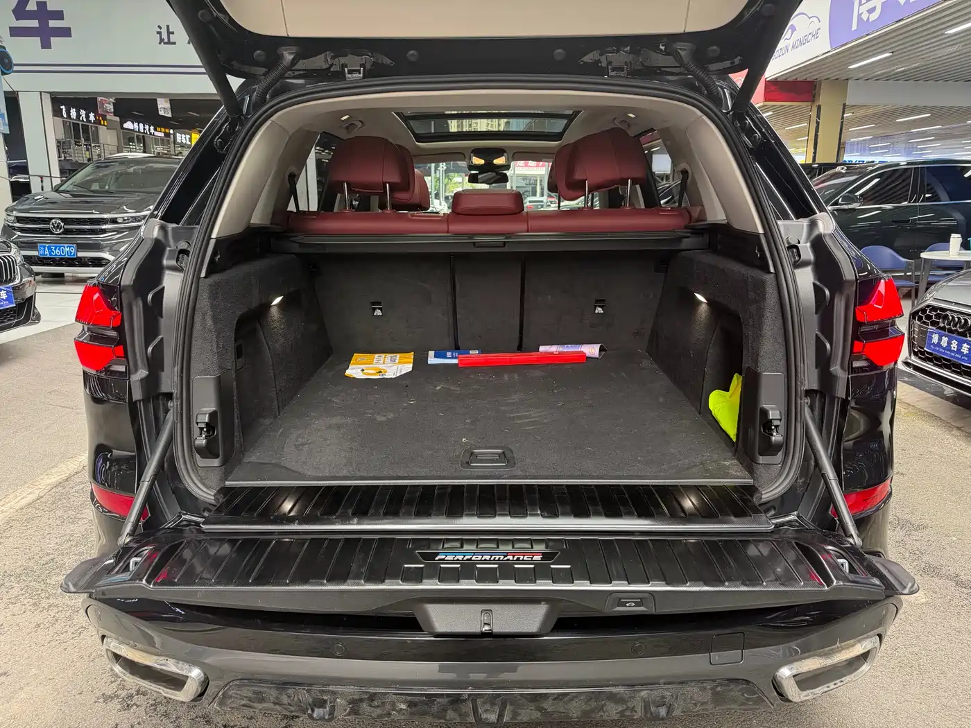 BMW X5 2023 xDrive 30Li Premium M Sport Package фото 20
