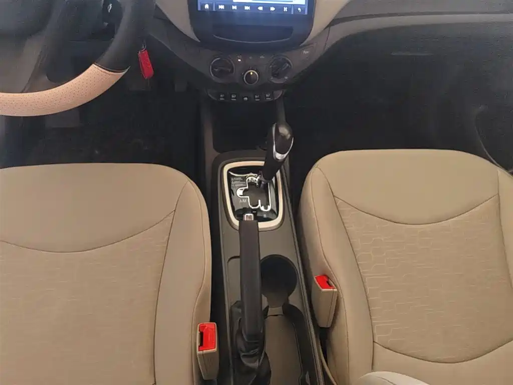 Chevrolet Sail 2015 Sail 3 1.3L AMT Ideal Edition фото 14