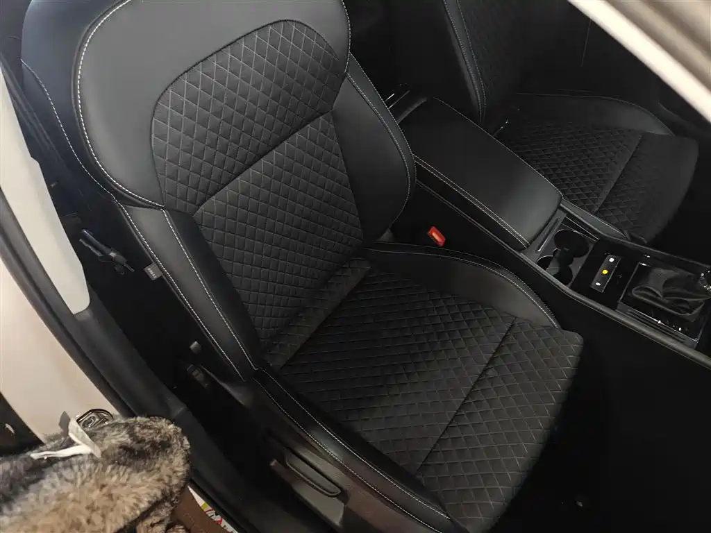 Škoda Superb 2016 TSI280 DSG Pioneer Edition фото 25