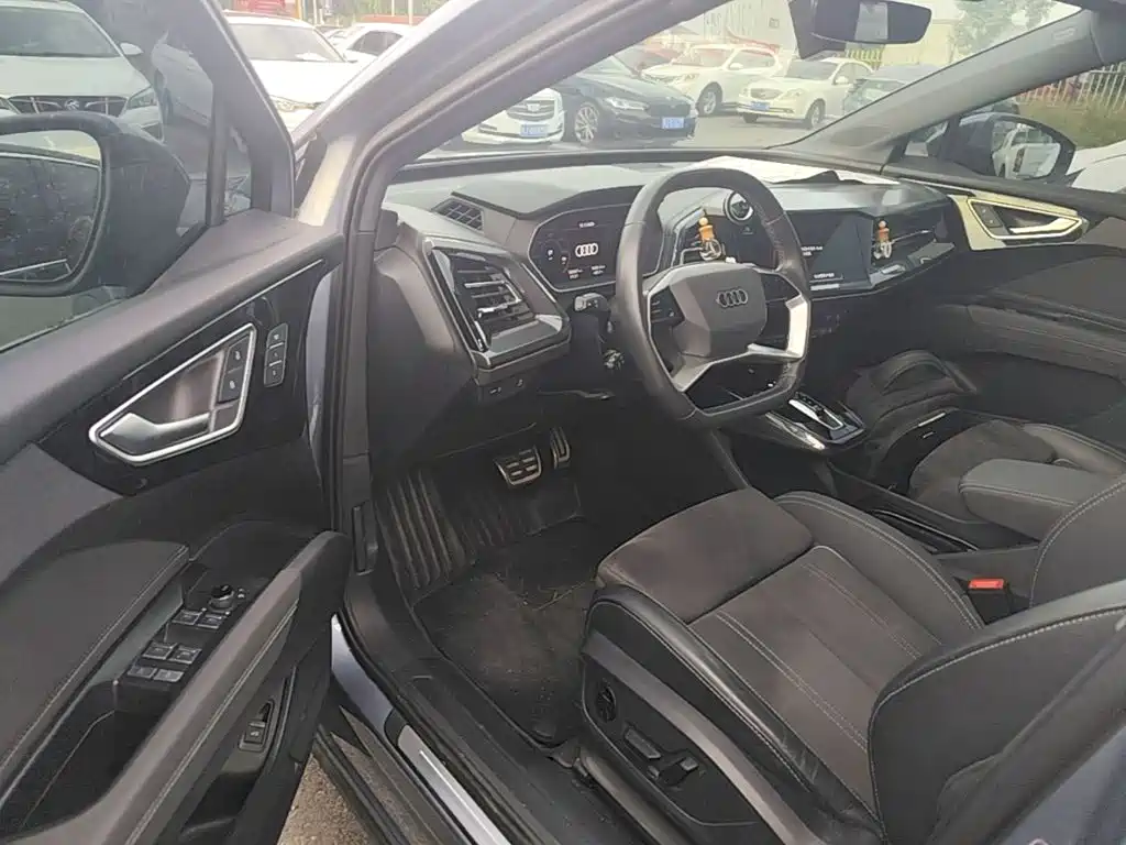 Audi Q4 e-tron 2024 2023 40 e-tron Innovation Edition