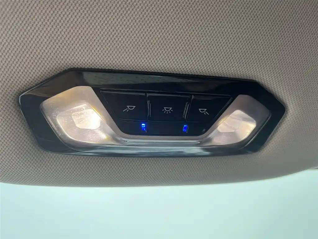 BMW 3 Series 2022 Facelift 325Li M Sport Package фото 28