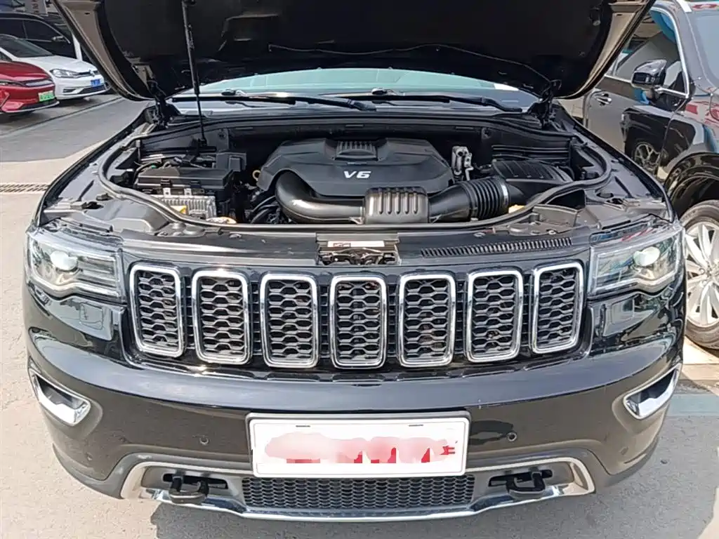 JEEP GRAND CHEROKEE (IMPORTED)