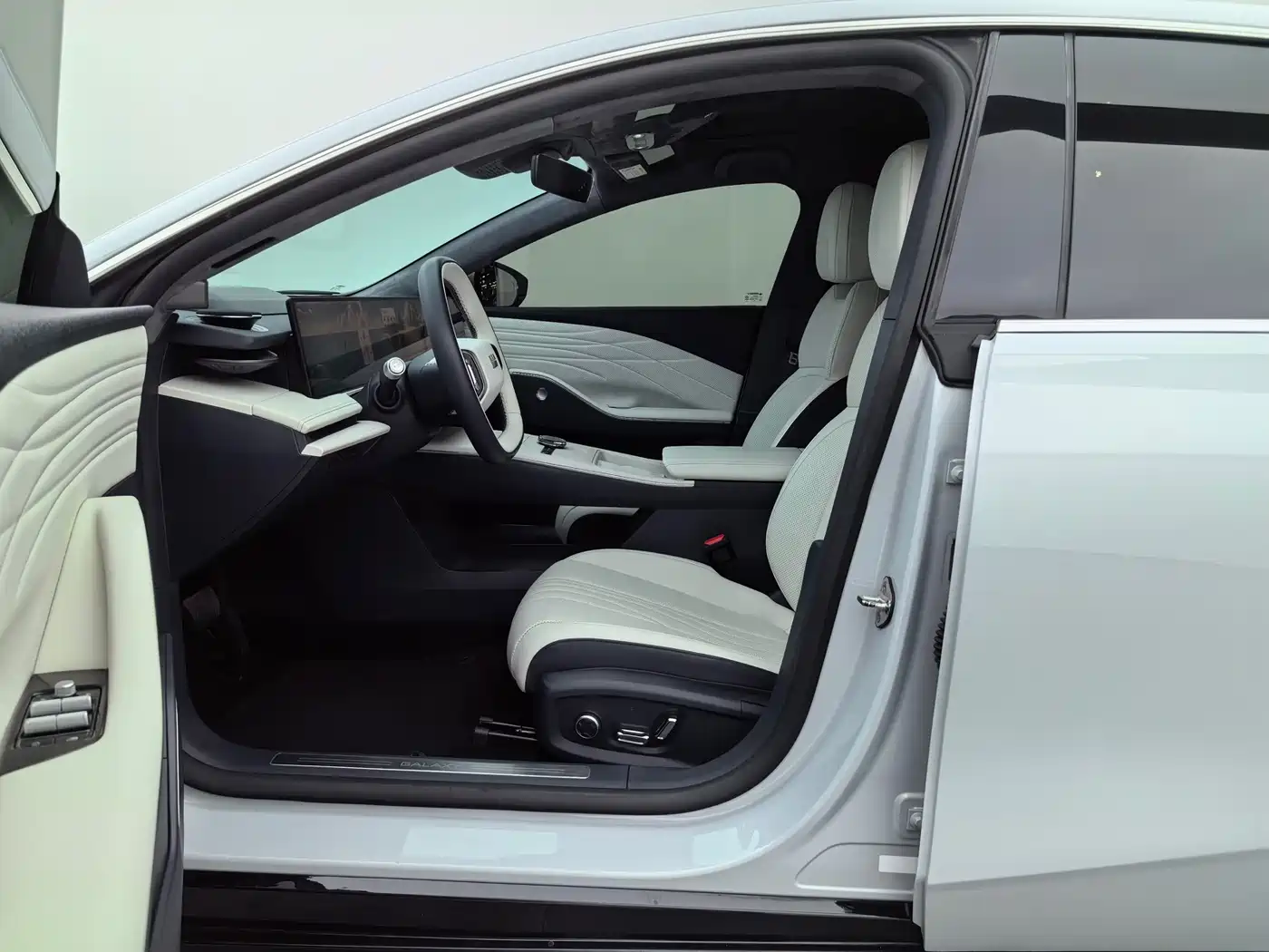 Geely Galaxy Galaxy E8 2024 2024 665km RWD Starship Voyager Edition