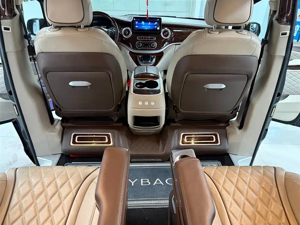 Mercedes-Benz Vito 2021 2.0T Business Edition 7-seater фото 12