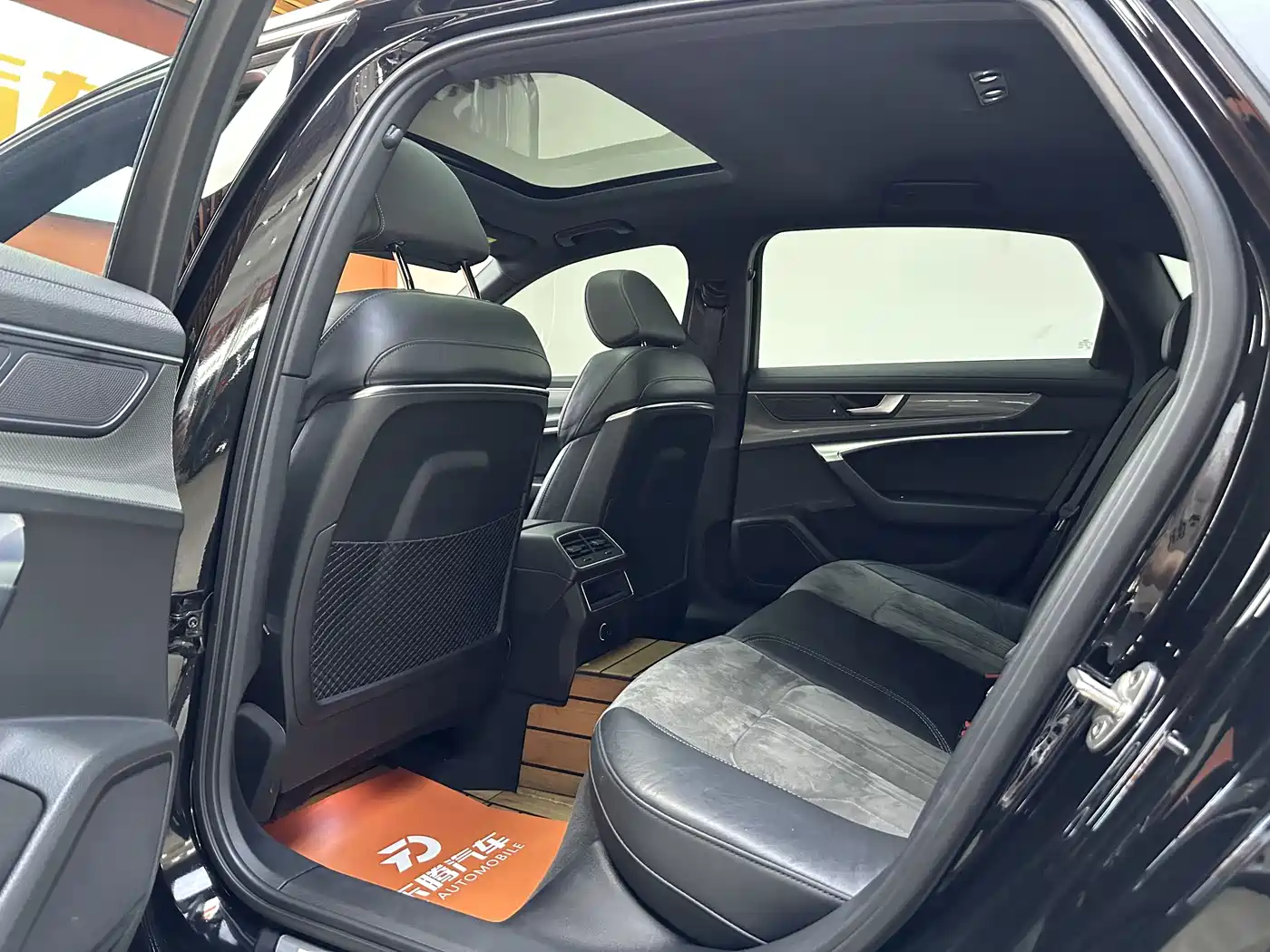 Audi A6L 2021 40 TFSI Luxury Sport фото 16