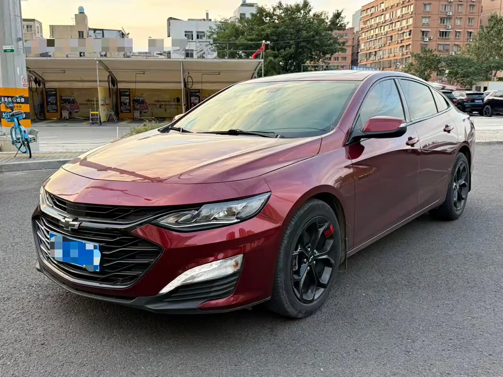 Photo 1 - Chevrolet Malibu XL