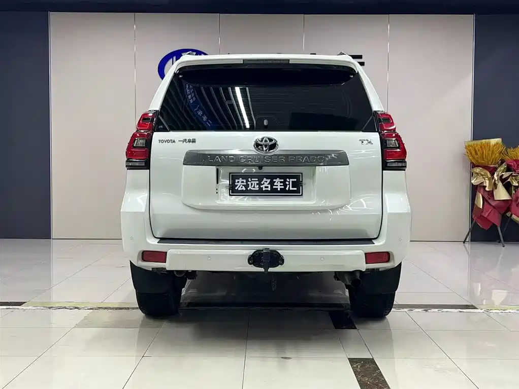 Toyota Prado 2018 3.5L Auto TX-L фото 4