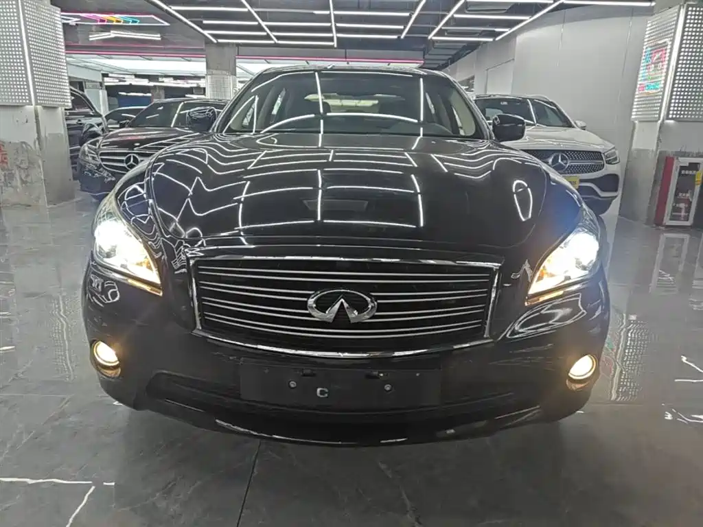 Infiniti Q70 2015 2013 Q70L 2.5L Comfort