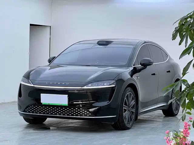  Zhijie Luxeed R7 2025 Extended Range 331km Ultra