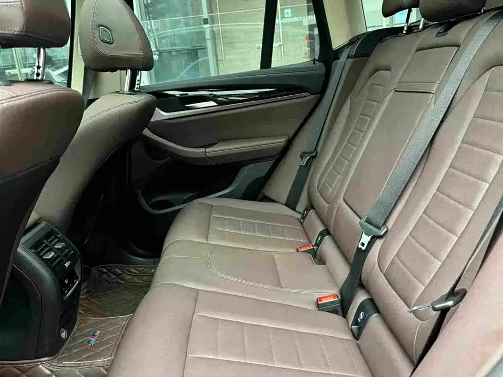 Photo 10 - BMW X3