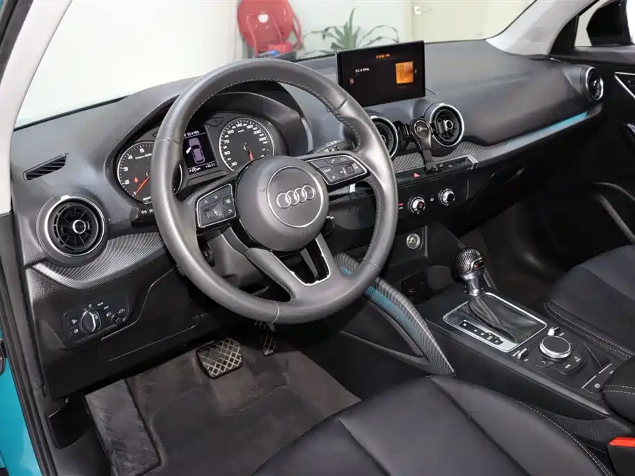 Audi Q2L 2018 35 TFSI Launch Exclusive Edition China V фото 9