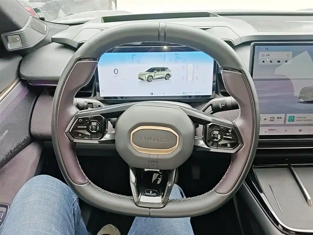 Lynk & Co 08 EM-P 2023 220km Time Limited Edition фото 11