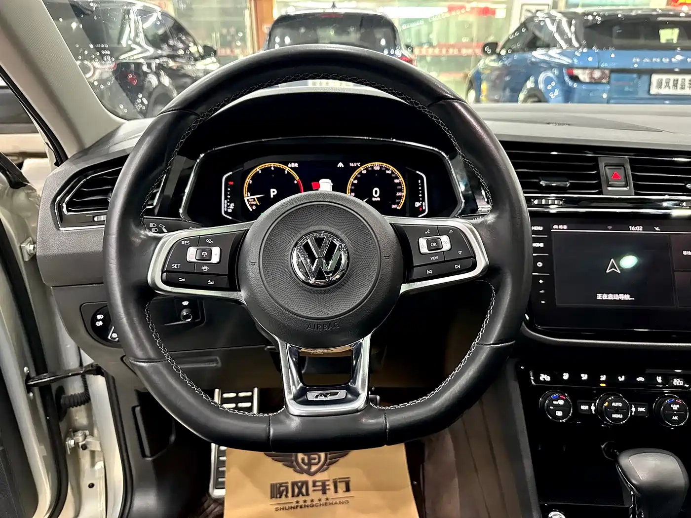 Volkswagen Tiguan L 2019 Edition 380TSI Auto 4WD R-Line Premium Flagship Version China V фото 9