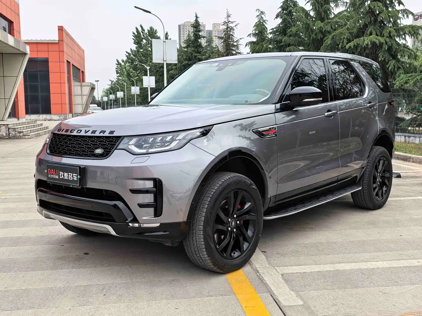 Фото 1 - Land Rover Discovery