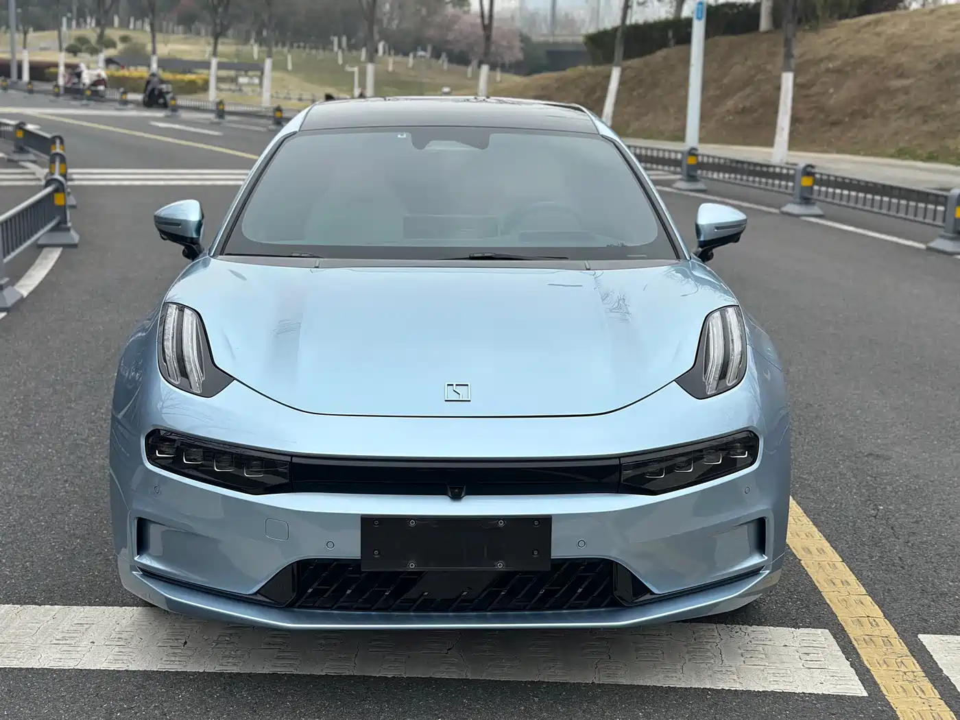 ZEEKR EXTREME KRYPTON 001