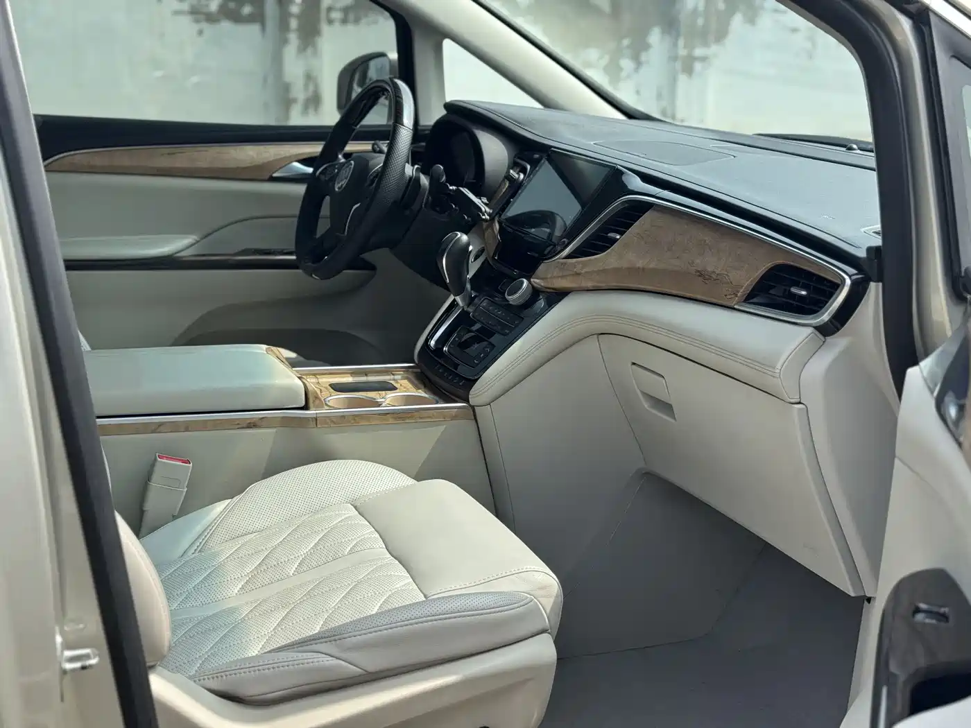 Buick GL8 2018 ES 28T Premium Type China VI фото 12