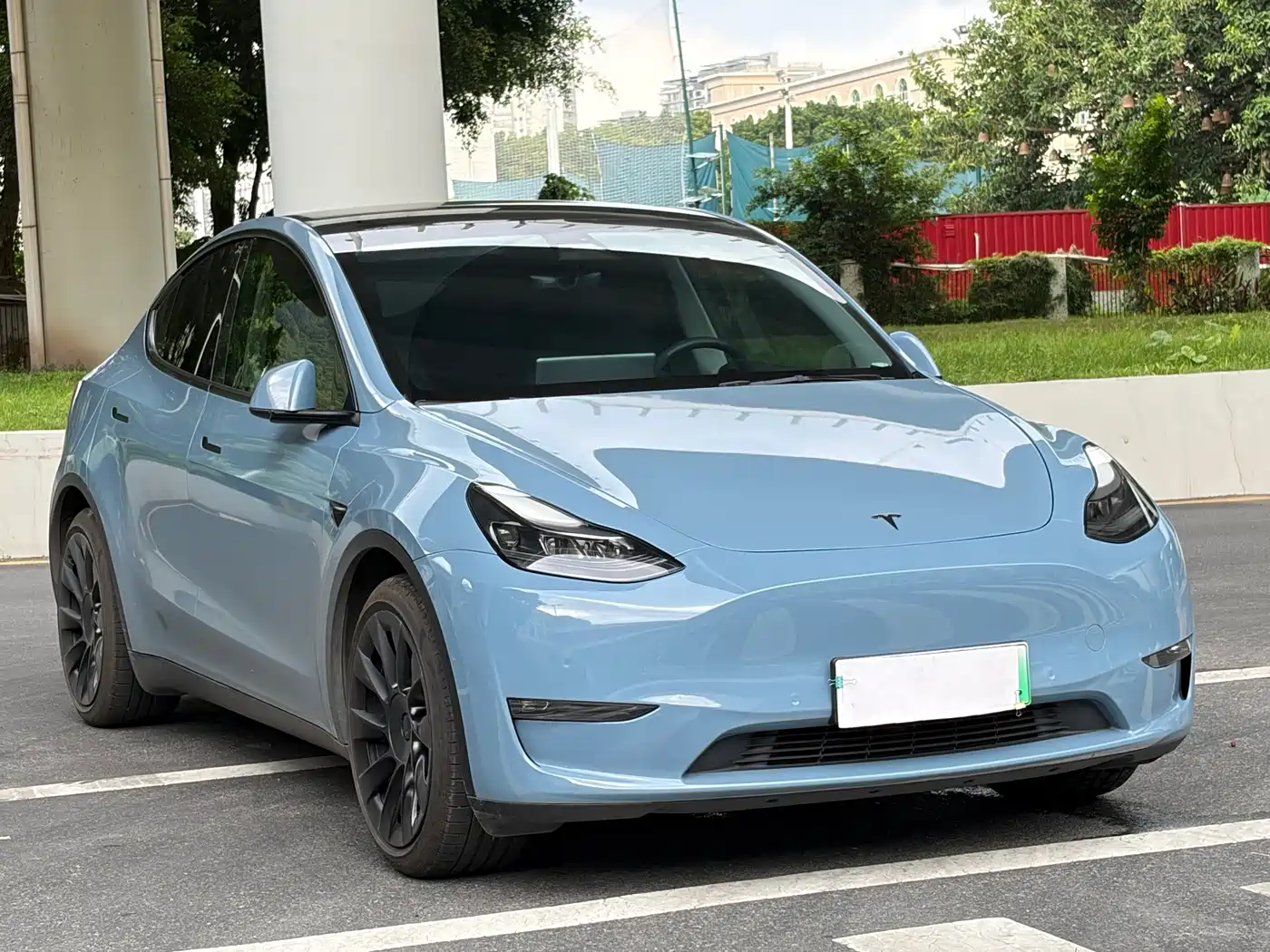 Фото 3 - Tesla Model Y