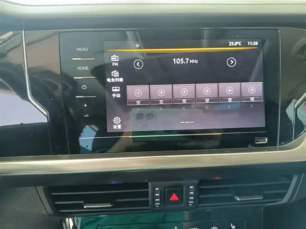 Volkswagen Passat 2022 330TSI Starlight Elite Edition фото 13