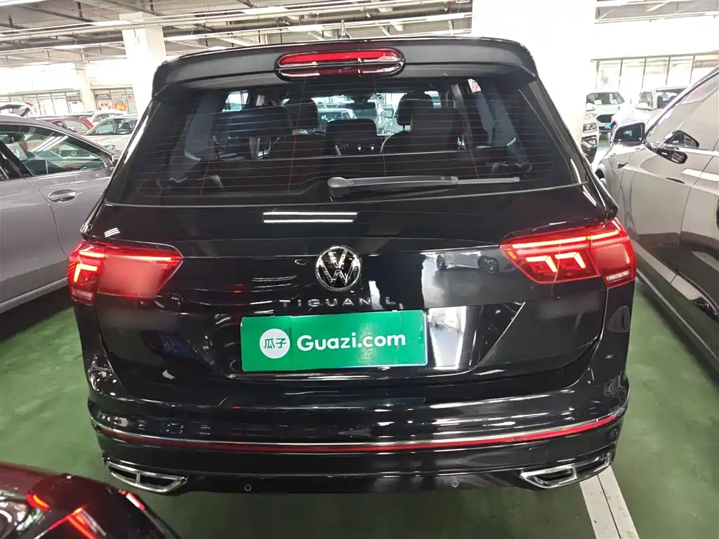 Volkswagen Tiguan L 2023 330TSI Auto 2WD R-Line Premium Edition фото 4