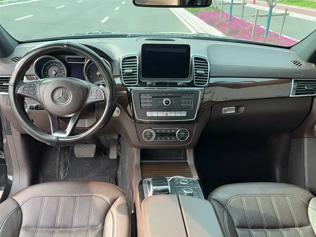 Mercedes-Benz GLS 2018 GLS 400 4MATIC Dynamic фото 6