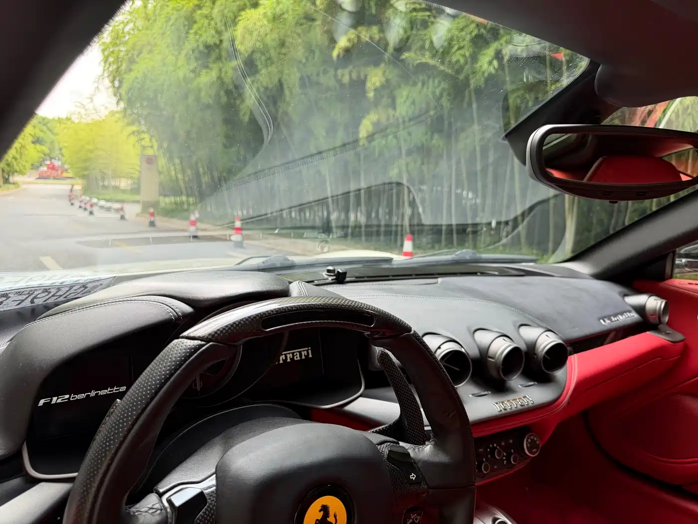 Ferrari F12berlinetta 2013 6.3L Standard фото 8