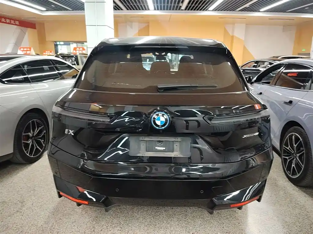 BMW iX 2022 xDrive40 фото 6