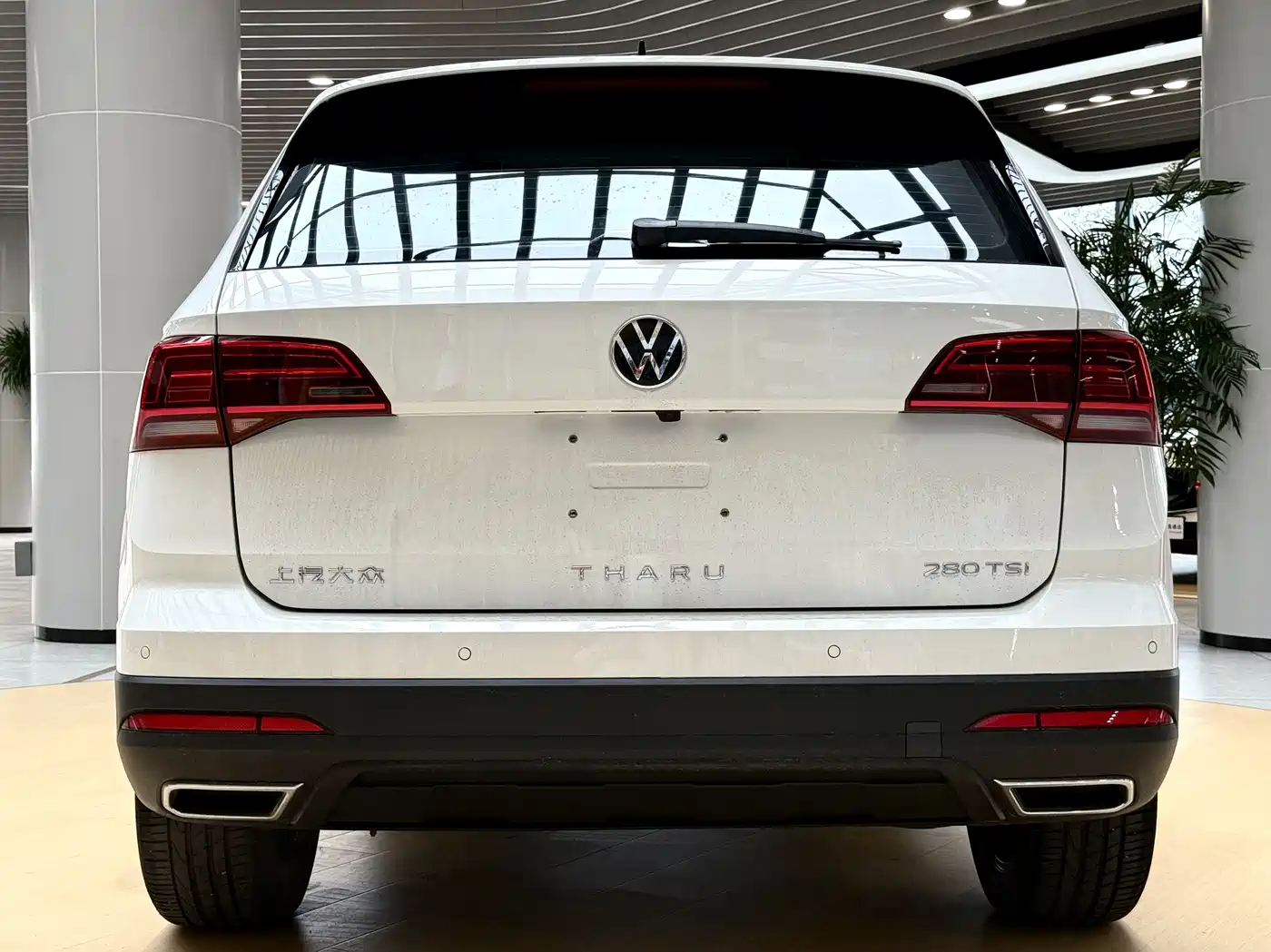 Volkswagen Tharu 2022 280TSI FWD Luxury Edition фото 7