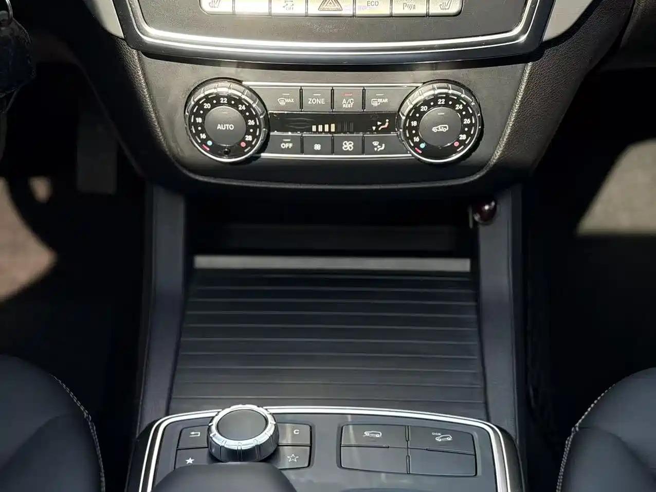 Mercedes-Benz M-Class 2015 ML 320 4MATIC фото 8