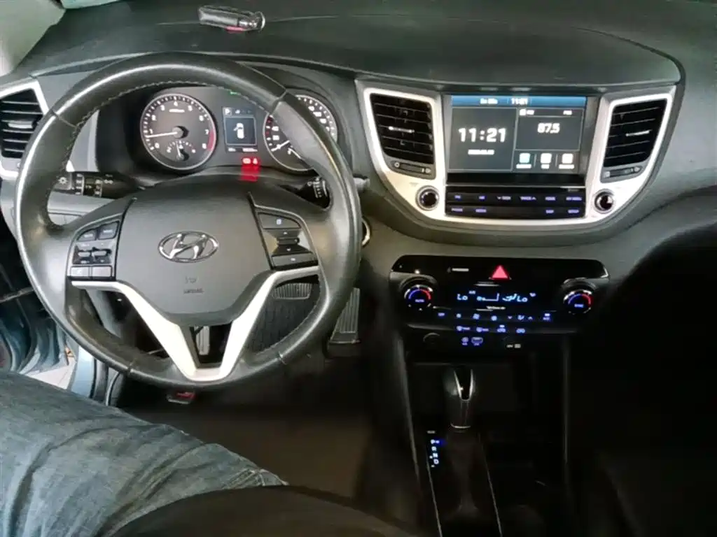 Hyundai Tucson 2015 1.6T Dual Clutch 2WD Smart фото 10