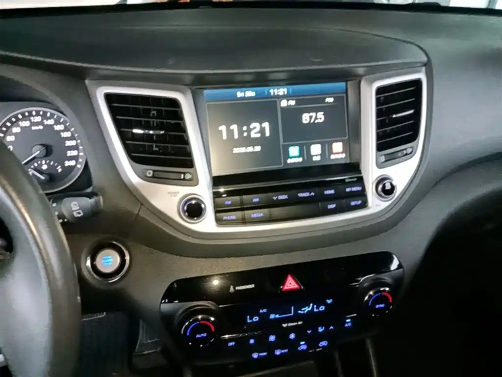 Hyundai Tucson 2015 1.6T Dual Clutch 2WD Smart фото 13