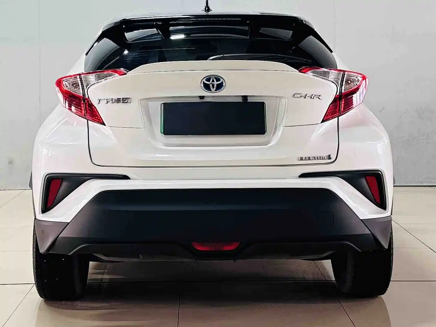 Toyota C-HR EV 2020 Luxury Sunroof Edition фото 7