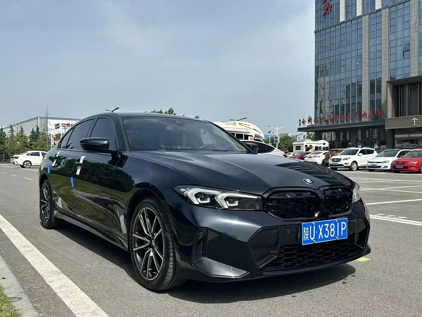 BMW 3 Series 2023 325Li M Sport Package фото 2