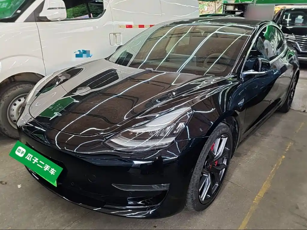 Фото 2 - Tesla Model 3 (Import)