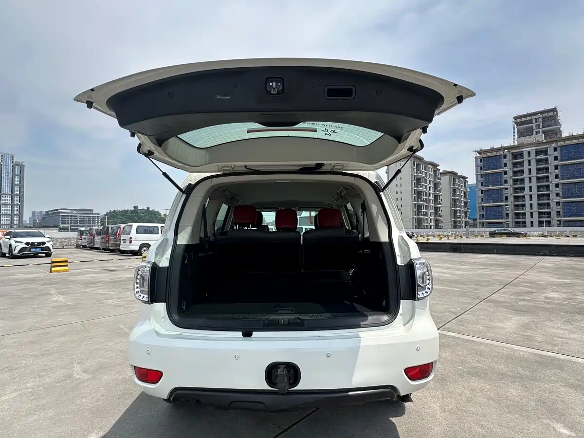 Nissan Patrol 2020 2018 4.0L Flagship