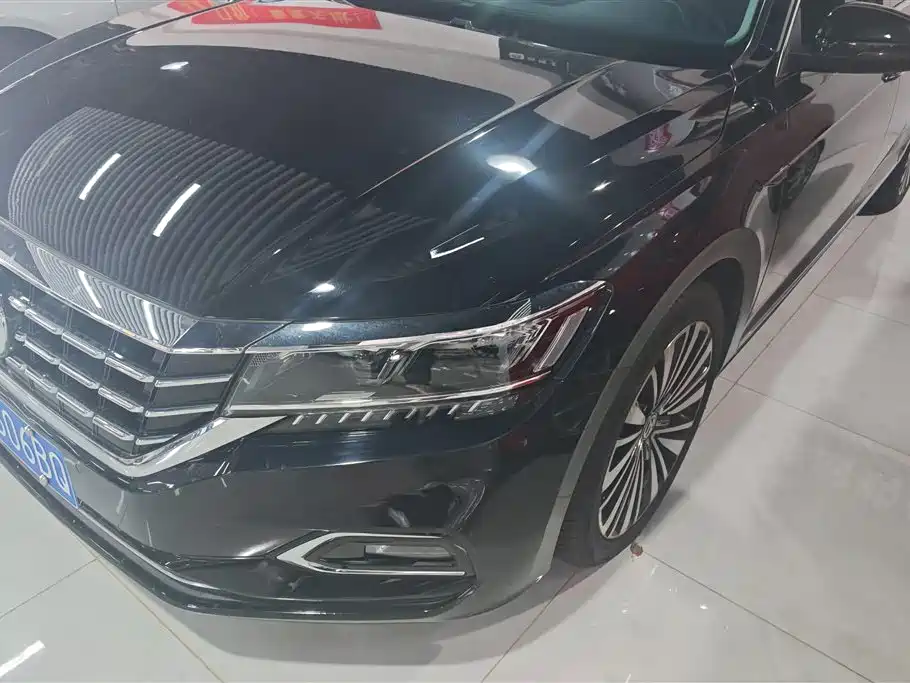 Volkswagen Passat 2019 Model 330TSI Luxury Edition China V фото 5