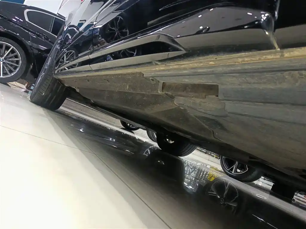 Audi Q5L 2024 Model 40 TFSI Luxury Dynamic фото 21