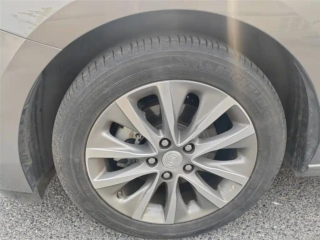 Buick GL6 2019 18T 6-seat Connected Luxury China VI фото 19