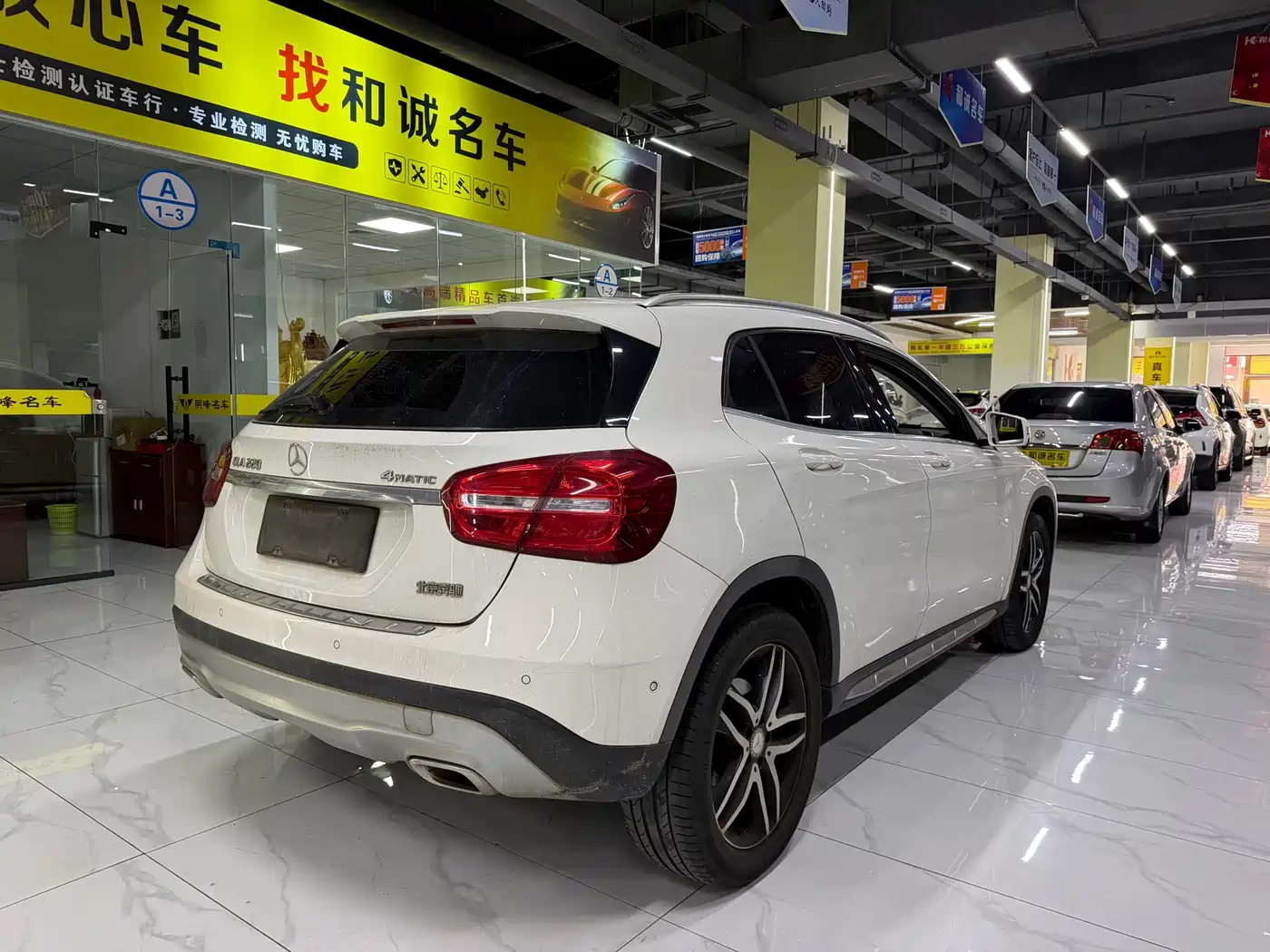Mercedes-Benz GLA 2016 GLA 220 4MATIC Fashion фото 4