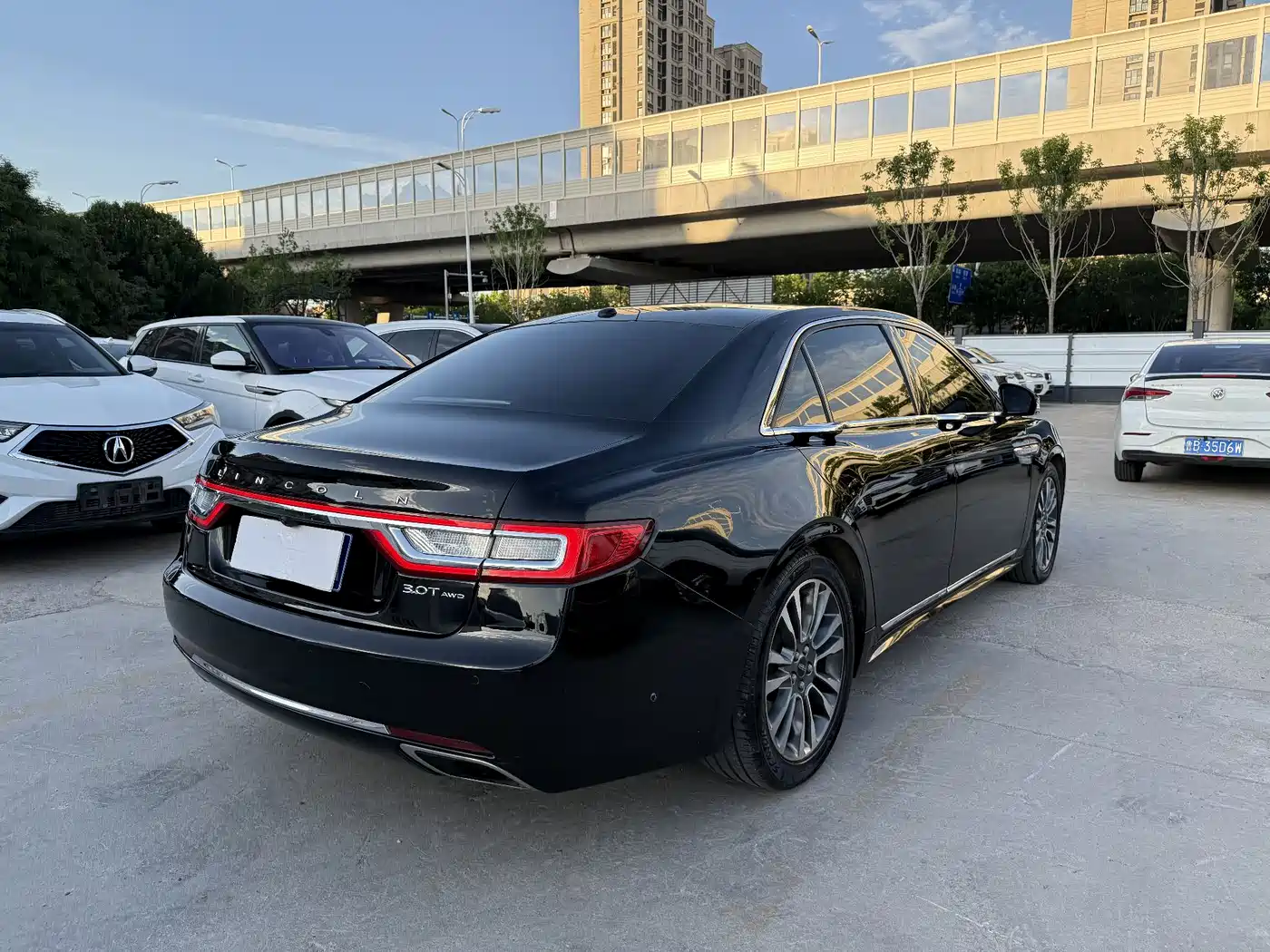 Lincoln Continental 2017 3.0T AWD Prestige Edition фото 14
