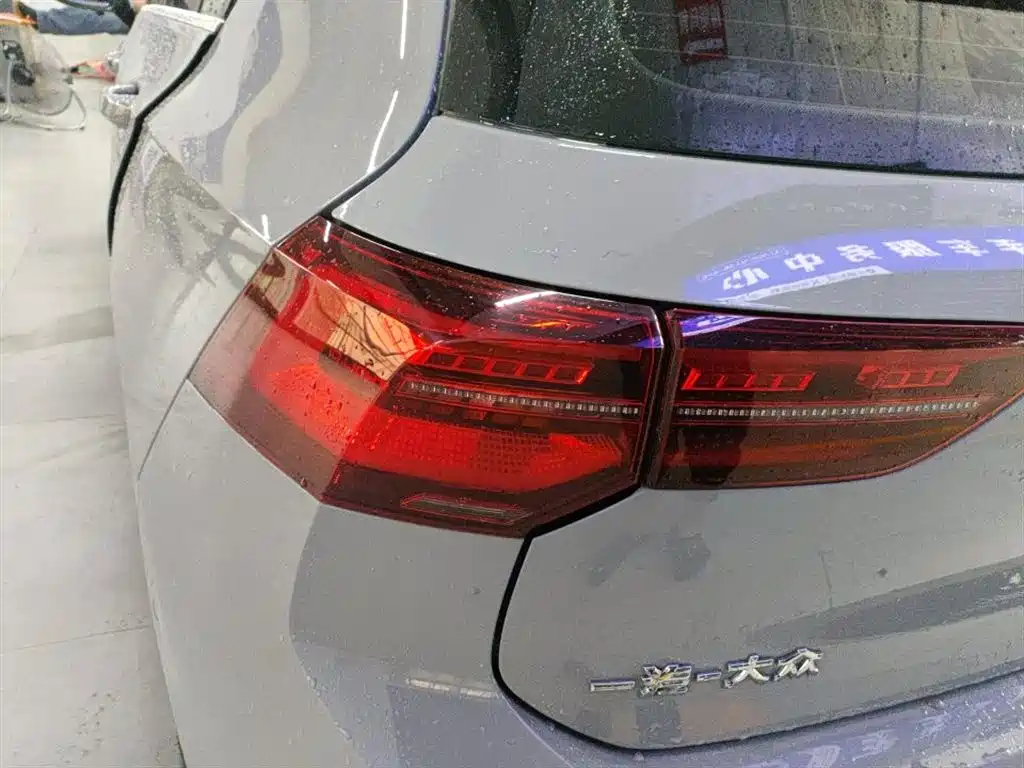Volkswagen Golf 2021 280TSI DSG R-Line фото 12