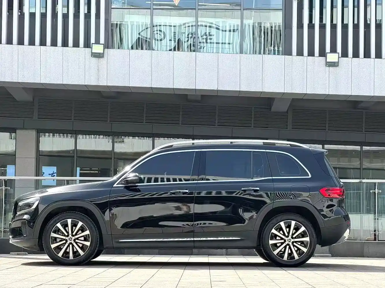 Mercedes-Benz GLB 2024 2024 GLB 220 Fashion