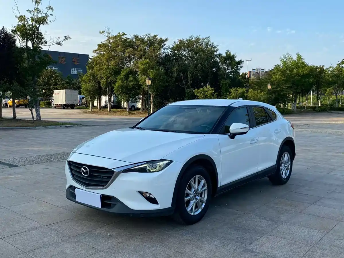 Photo 1 - Mazda CX-4