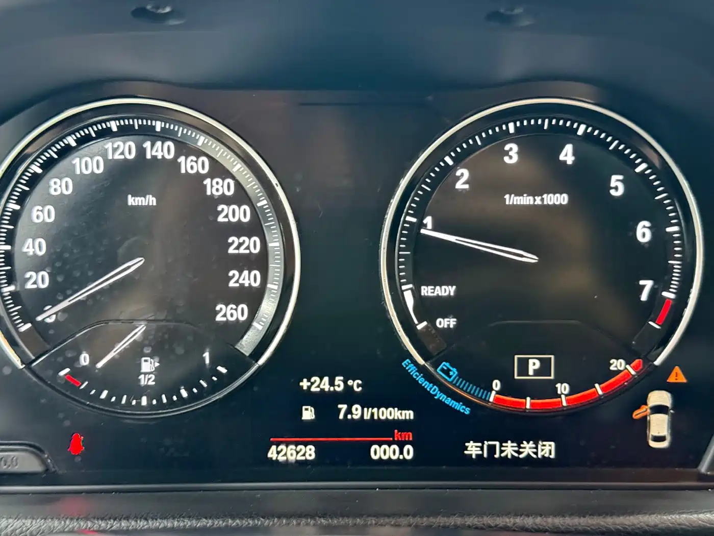 BMW 1 Series 2022 120i M Sport Shadow Edition фото 8