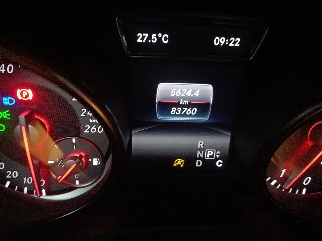 Mercedes-Benz GLA 2016 GLA 200 Dynamic фото 8