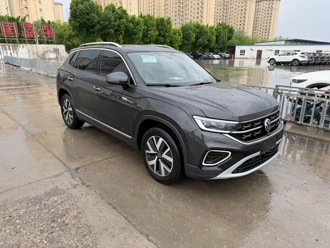 Volkswagen Tayron 2023 280TSI 2WD Luxury Plus Advanced Edition фото 3