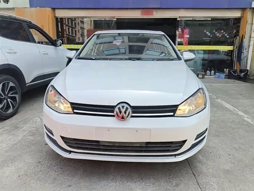 Volkswagen Golf 2015 1.6L Manual Fashion фото 3