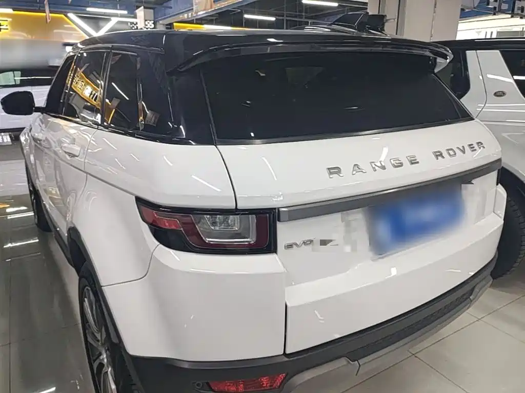 Land Rover Range Rover Evoque 2017 2.0T British Style Edition фото 5