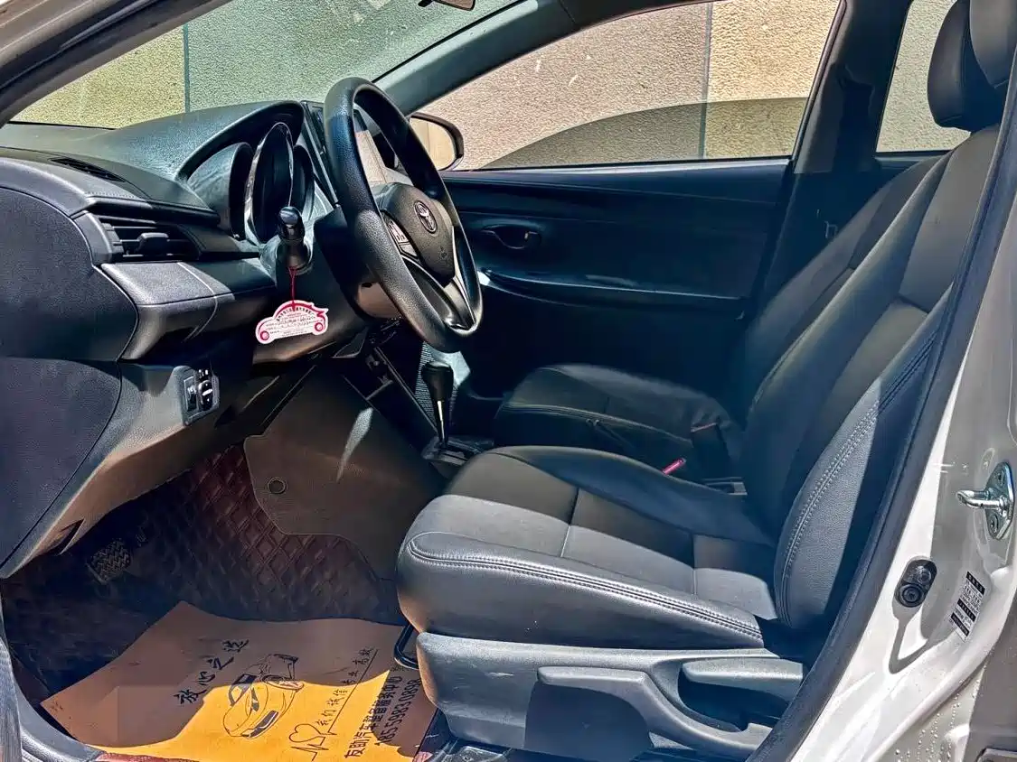 Toyota Vios 2022 1.5L 20th Anniversary Edition фото 2