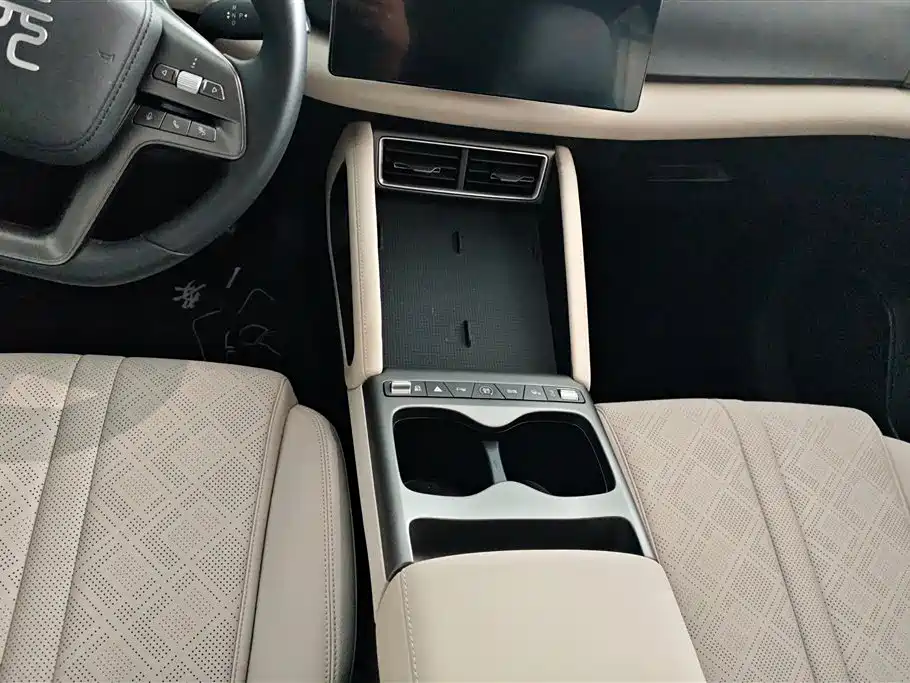 BYD Yuan UP 2025 Smart Drive Edition 401KM Vitality Version фото 16