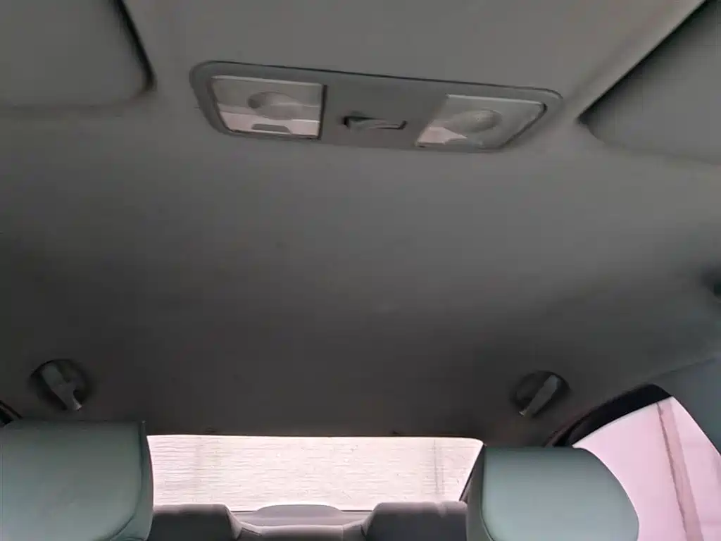 Hyundai Verna 2014 1.4L Manual Smart GLS фото 18